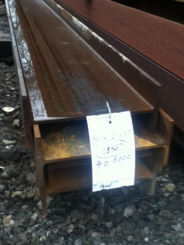 8.000mtr 305mm x 127mm x 37kg/m Steel Beam / ub Universal Beam / Rsj