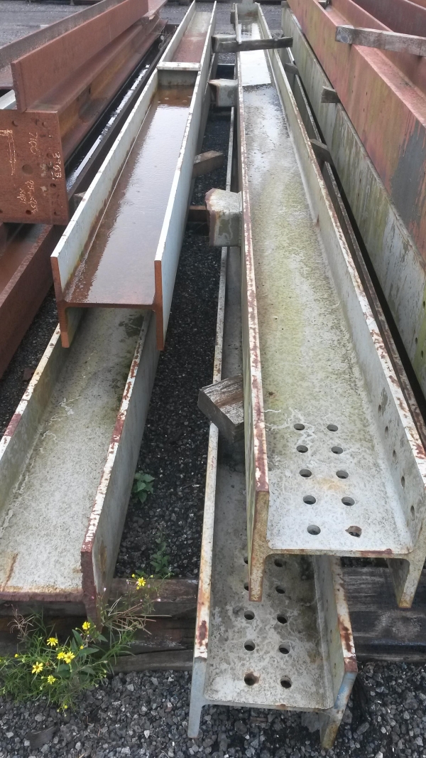 12.240mtr 305mm x 305mm x 137kg/m steel column second hand